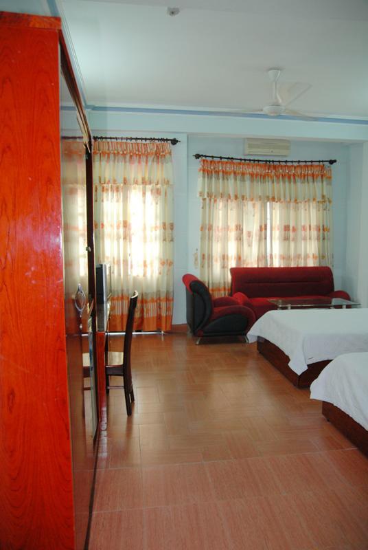 Hoa Anh Dao Hotel 투이호아 외부 사진