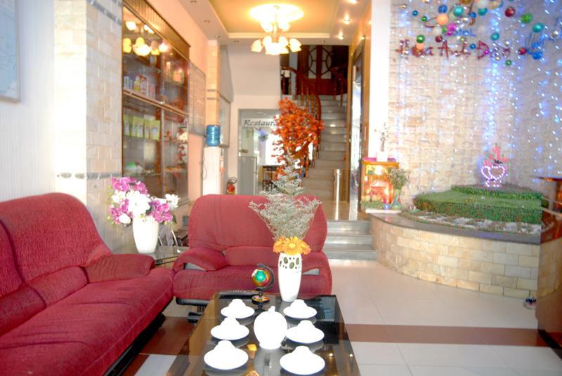 Hoa Anh Dao Hotel 투이호아 외부 사진