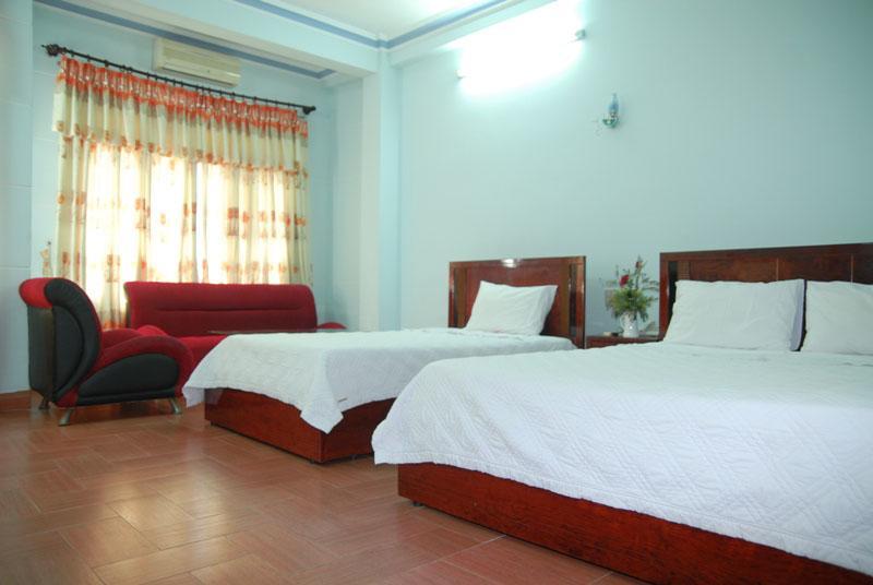 Hoa Anh Dao Hotel 투이호아 외부 사진